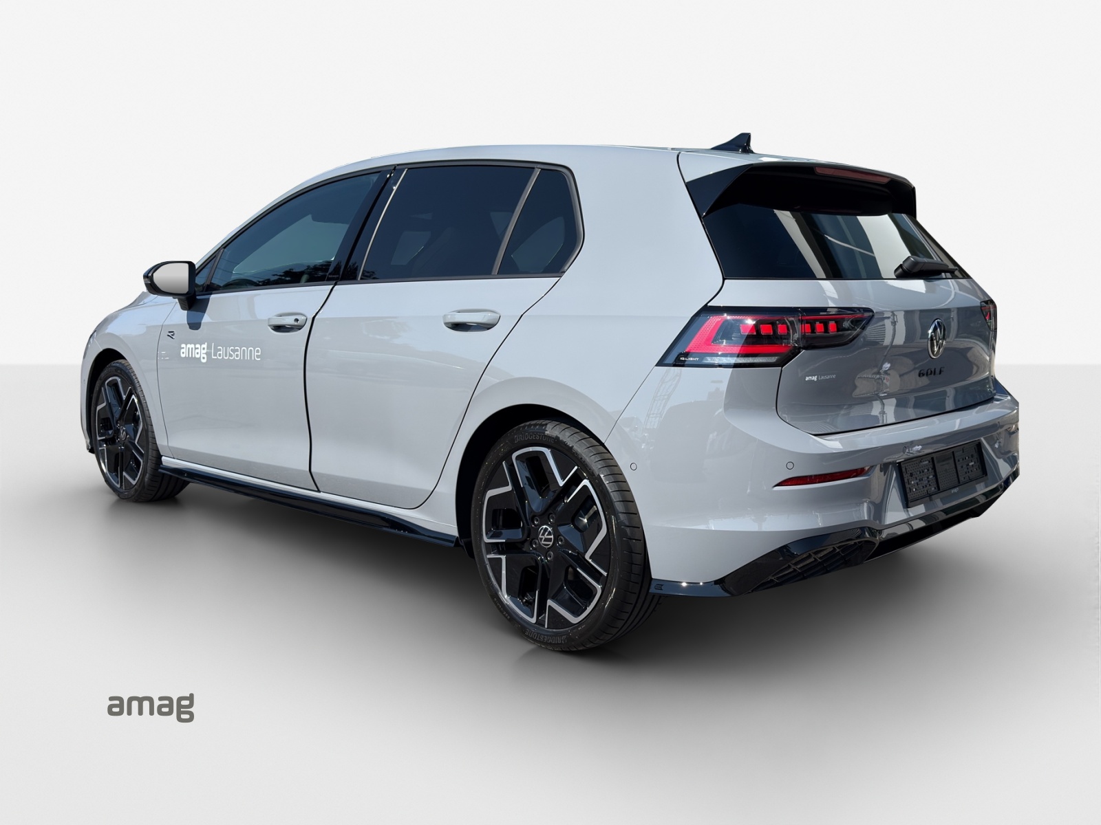 VW Golf 1.5 e TSI mHEV R-Line DSG-showroom-element-2