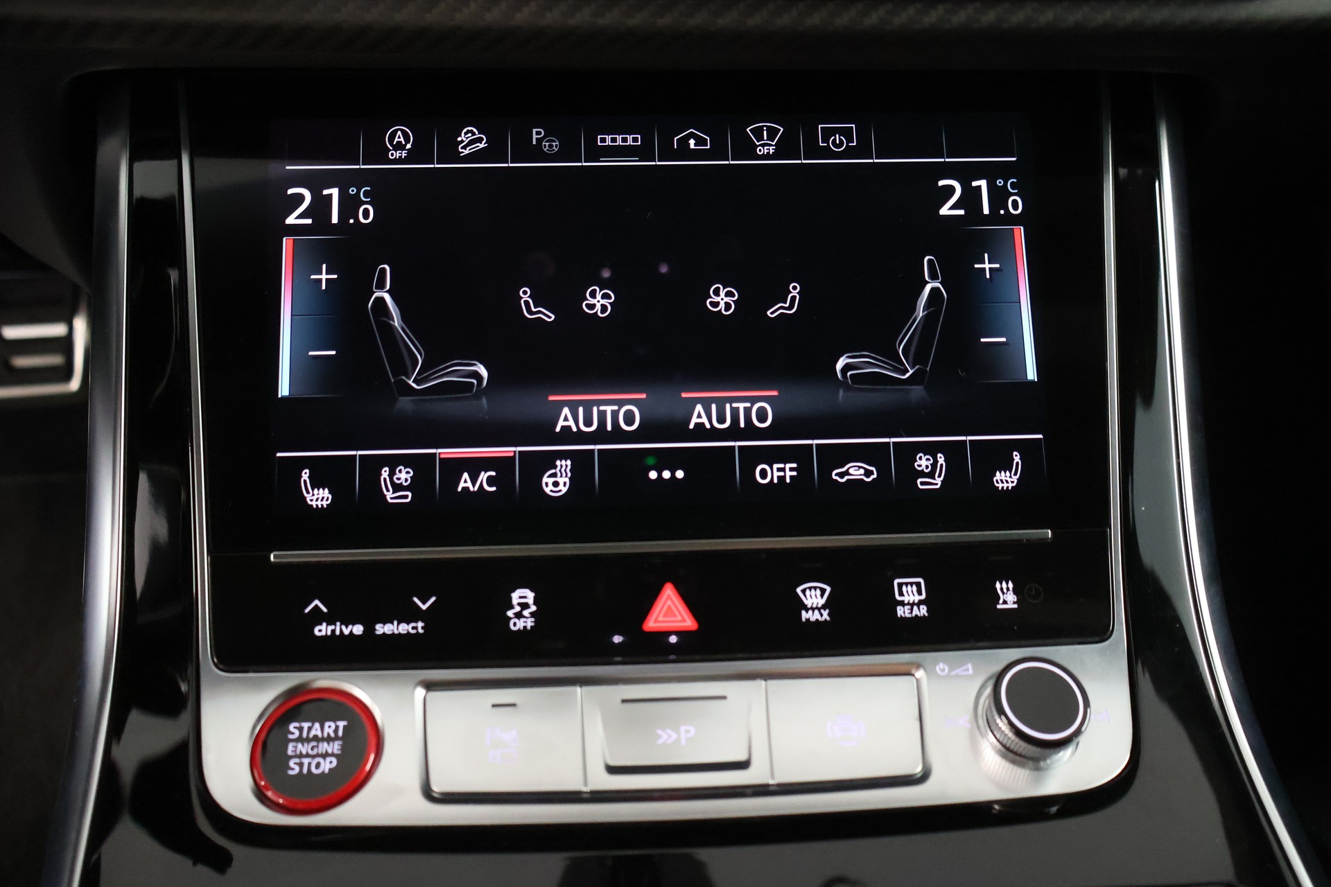 AUDI RSQ8 quattro tiptronic-image-18