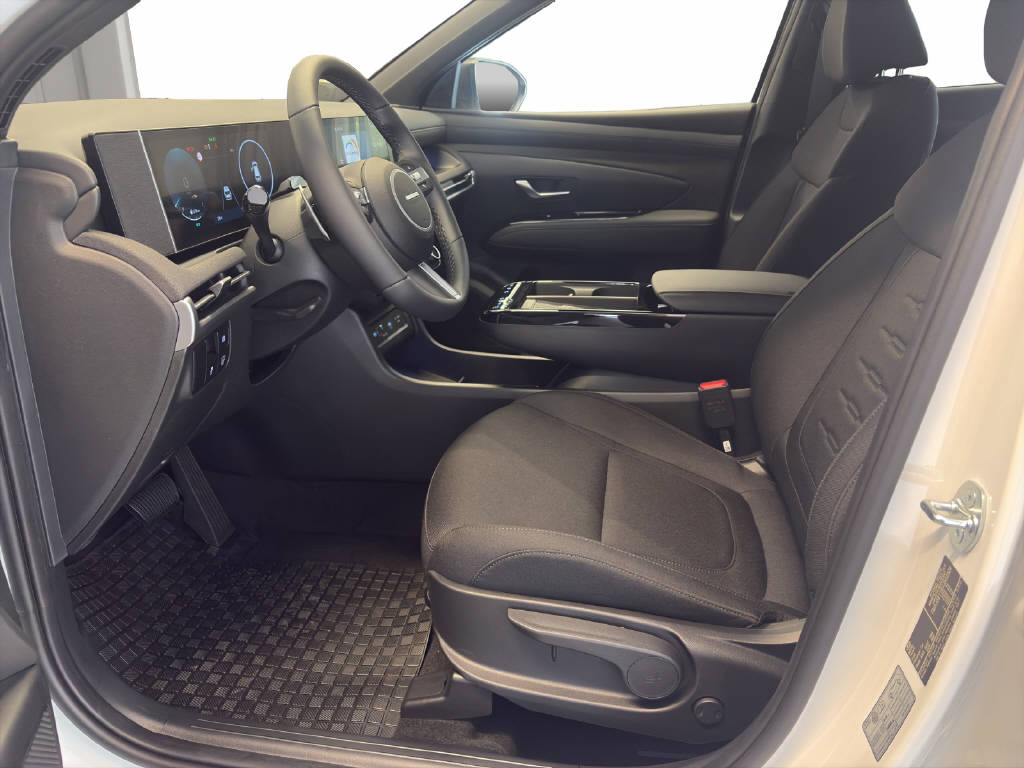 HYUNDAI Tucson 1.6 T-GDi HEV Origo Blackline 4WD-image-3