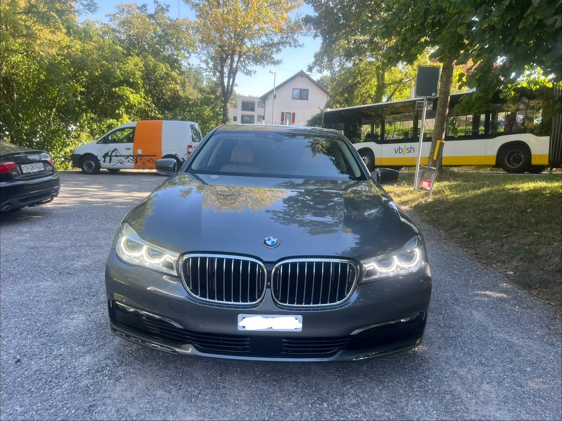 BMW 730d xDrive Steptronic-image-1