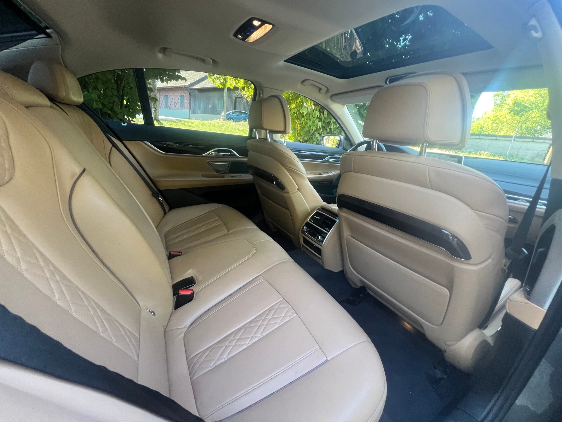 BMW 730d xDrive Steptronic-image-11