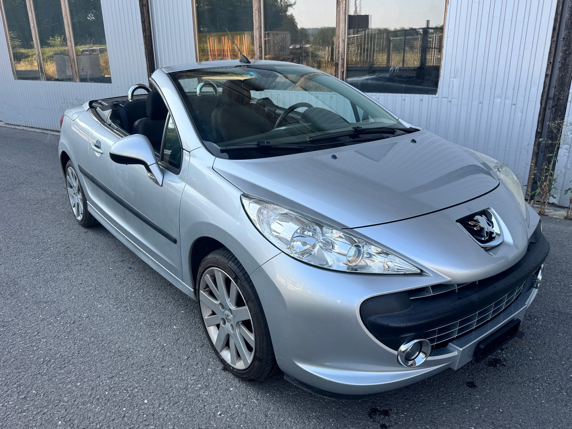 PEUGEOT 207 CC 1.6 16V Sport