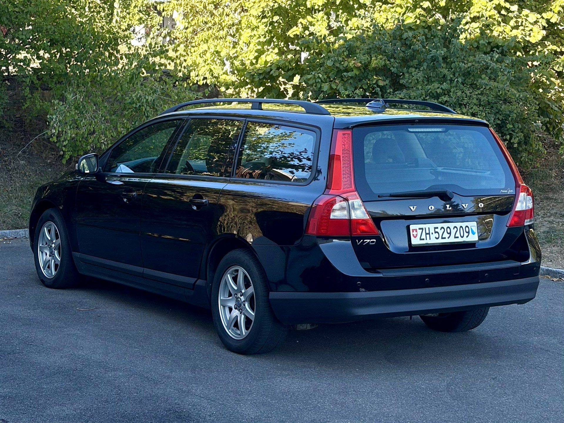 VOLVO 2.0D 136 PS-image-1
