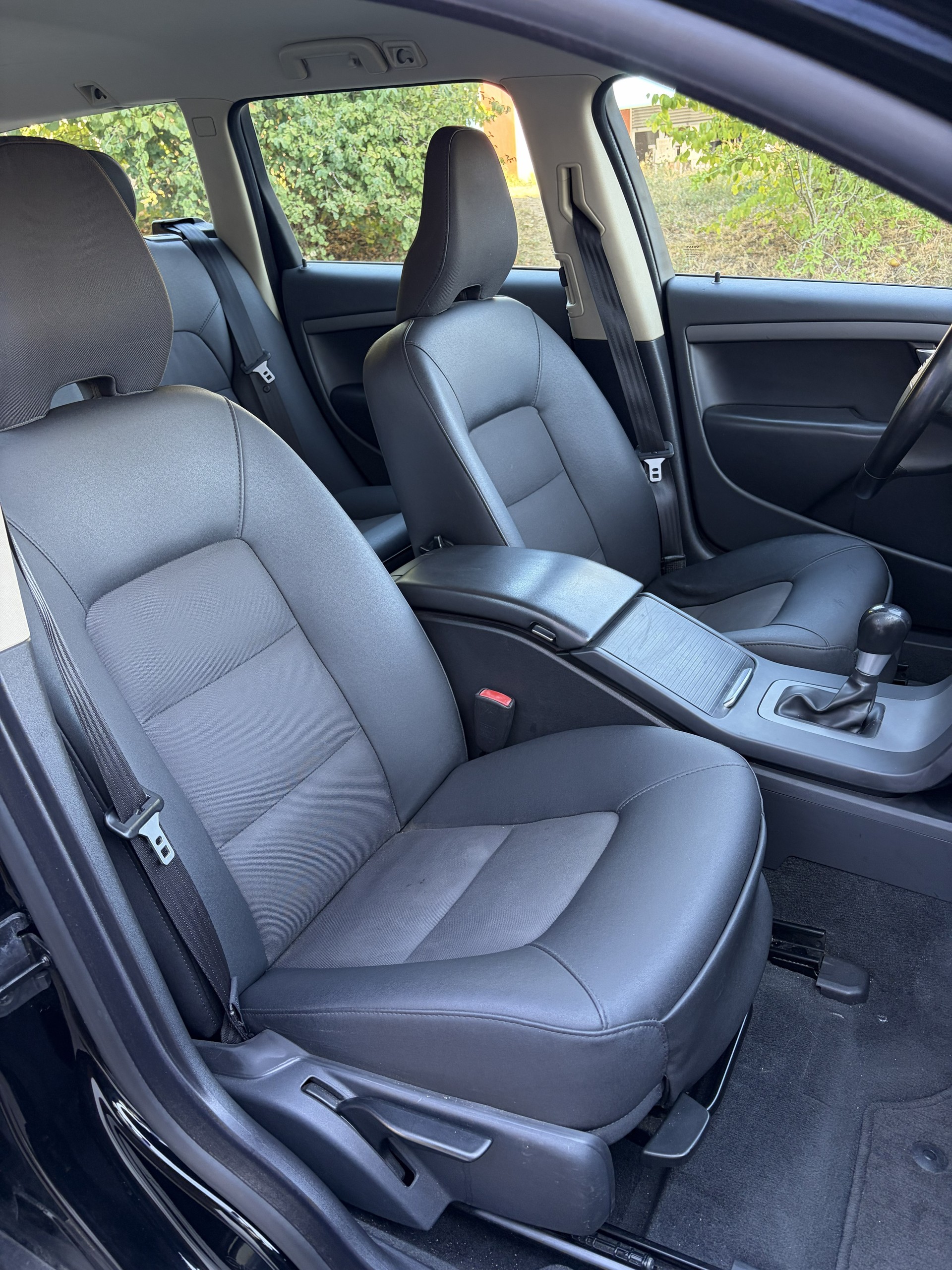 VOLVO 2.0D 136 PS-image-6