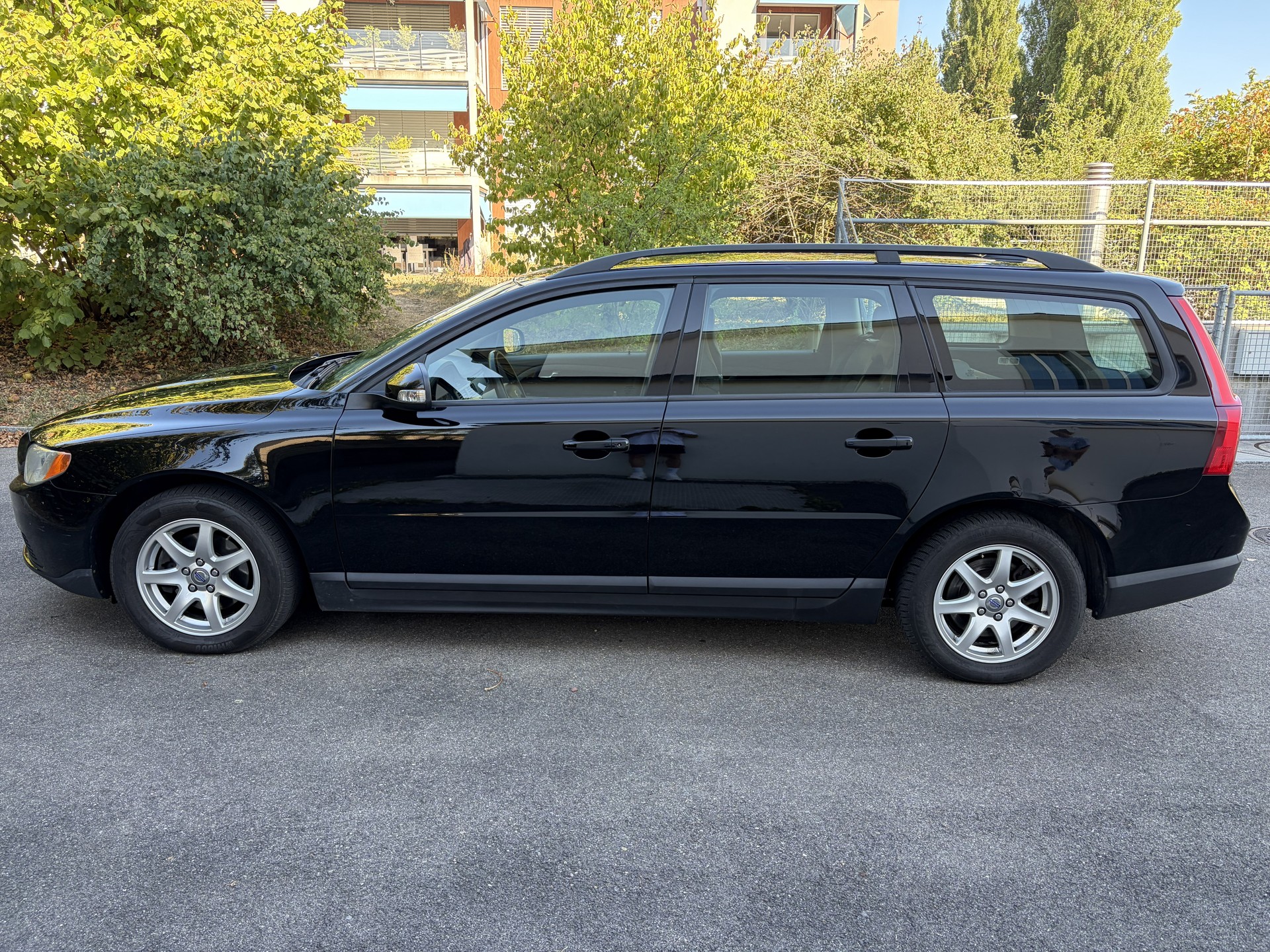 VOLVO 2.0D 136 PS-image-3