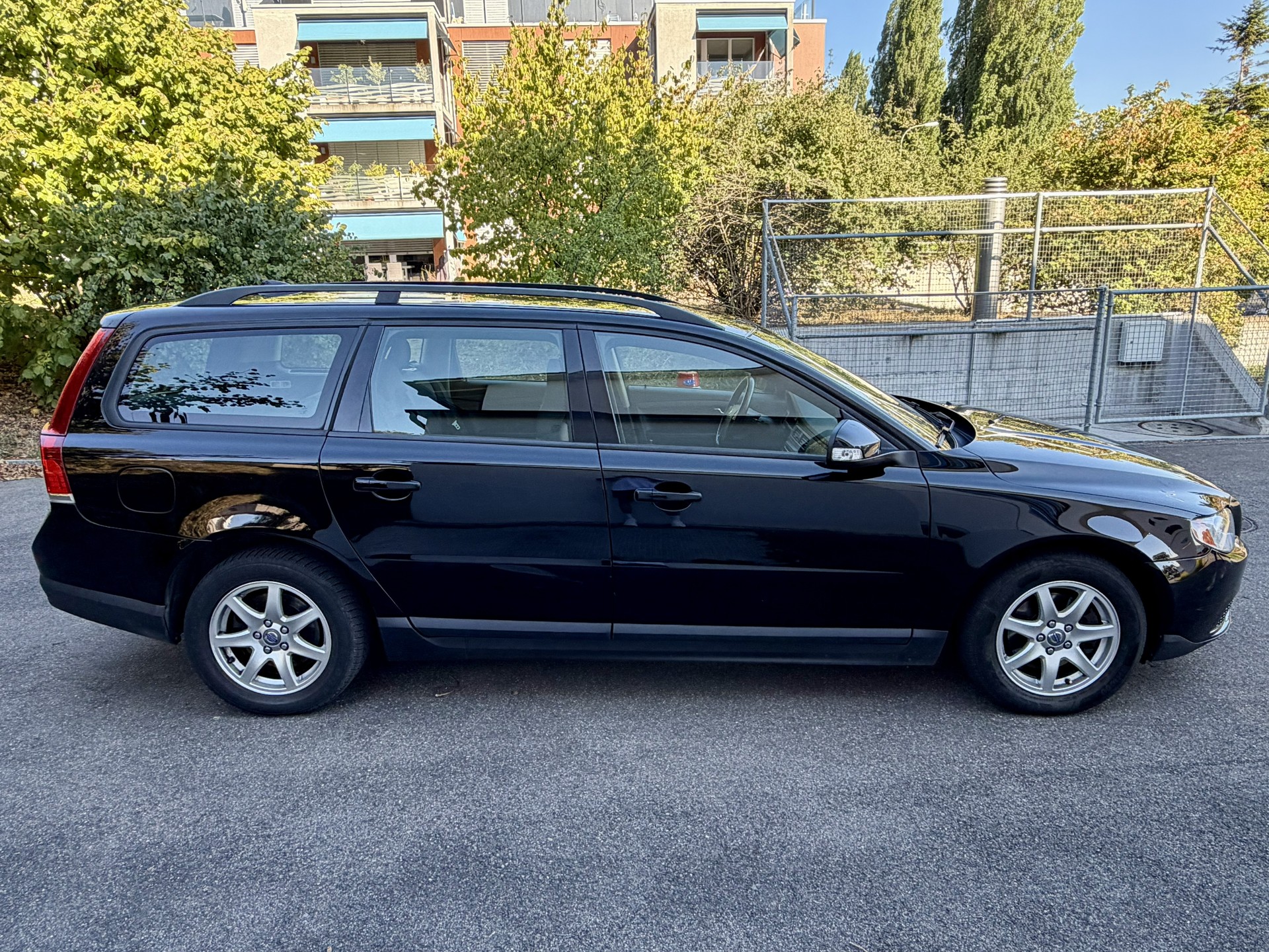 VOLVO 2.0D 136 PS-image-2
