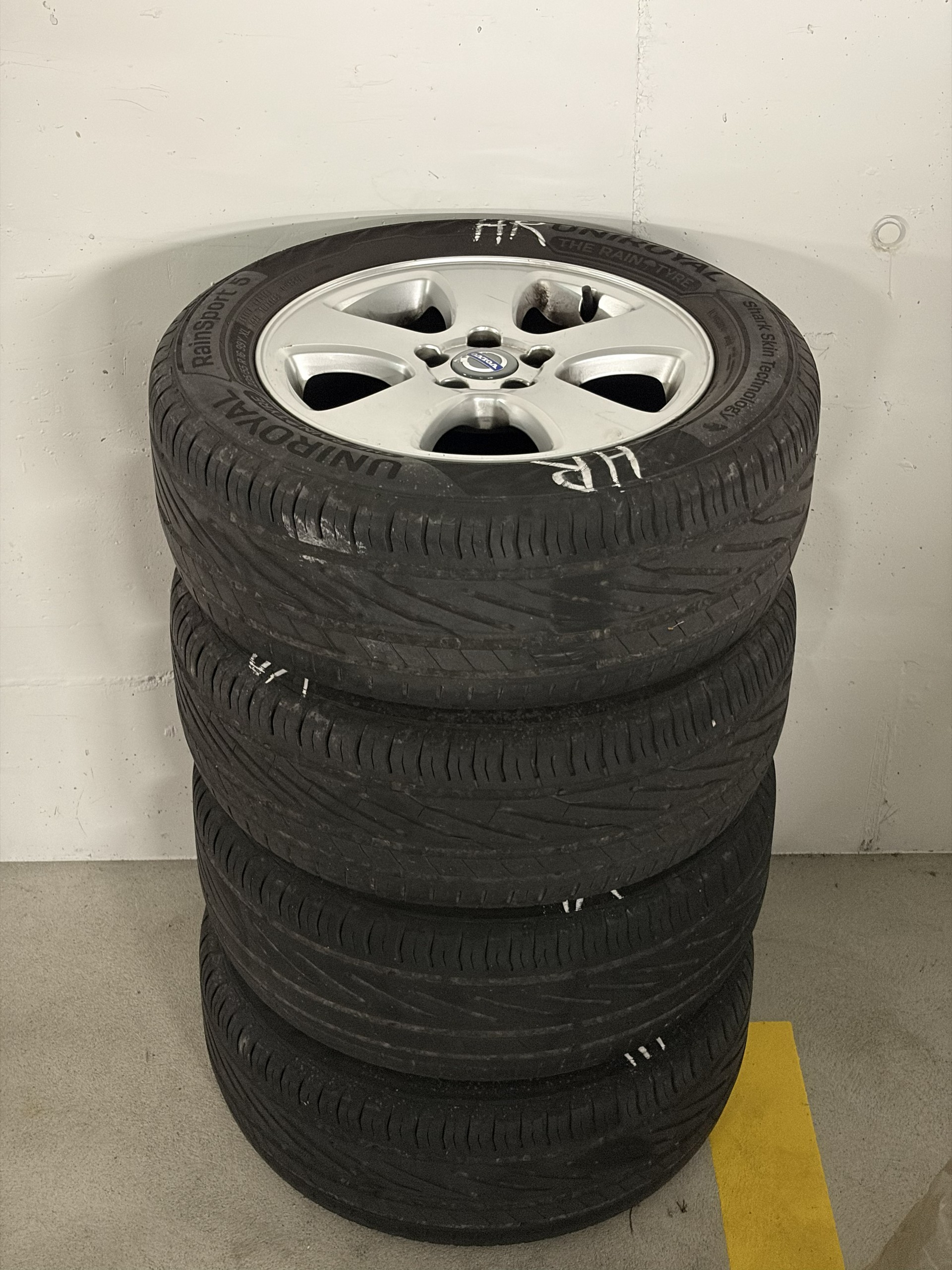VOLVO 2.0D 136 PS-image-9