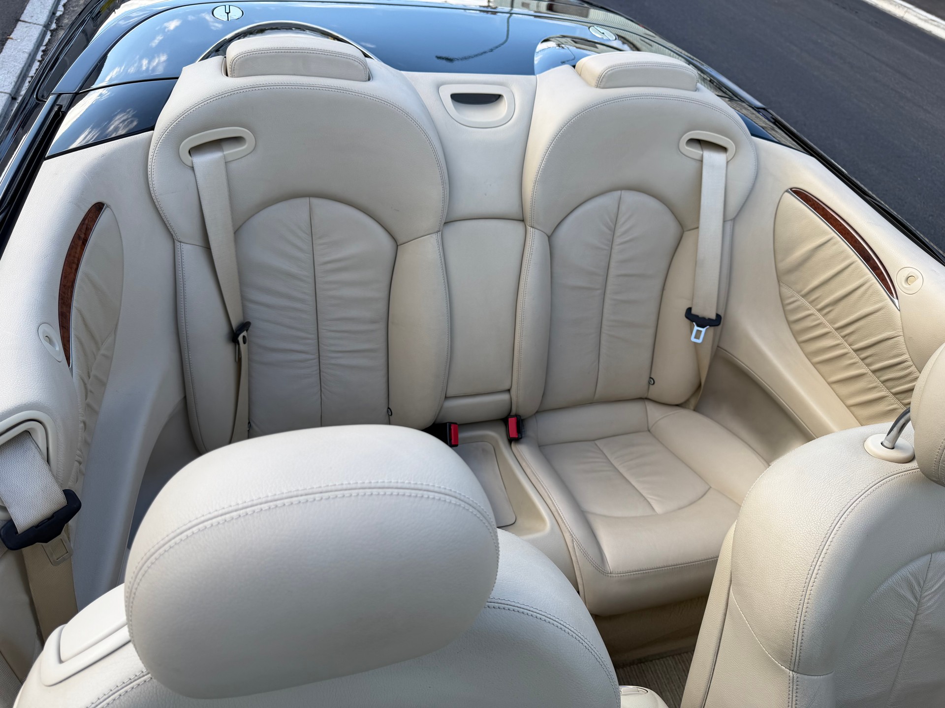 MERCEDES-BENZ CLK 350 Elégance 7G-Tronic-image-17