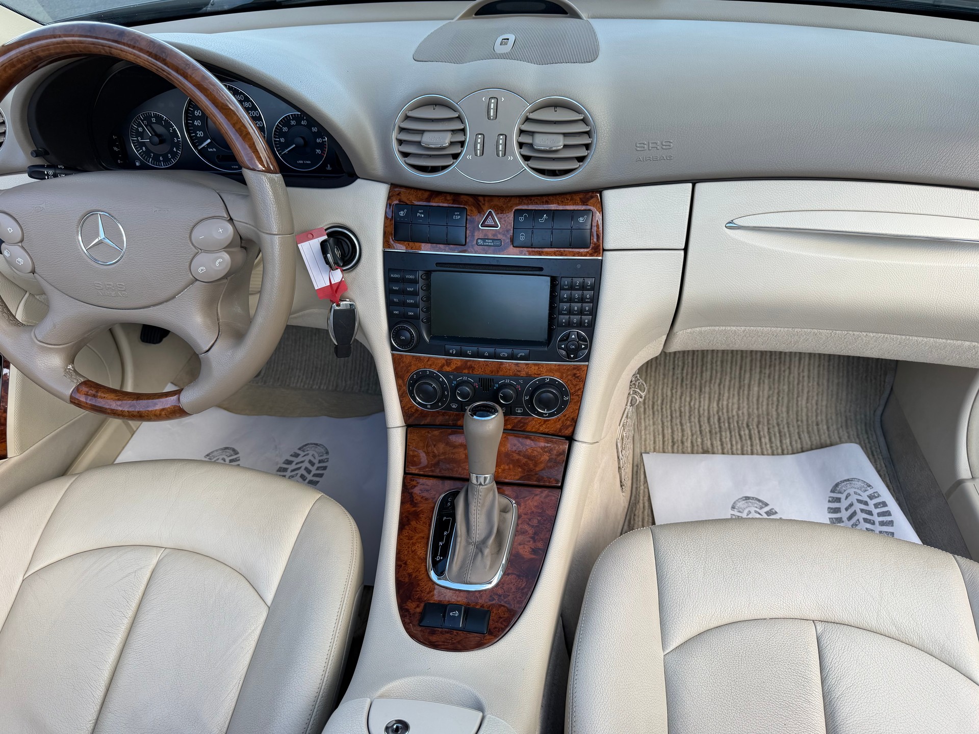 MERCEDES-BENZ CLK 350 Elégance 7G-Tronic-image-18