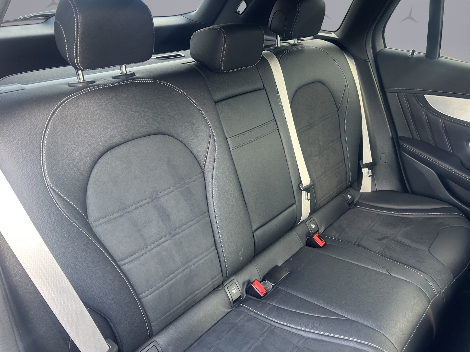 MERCEDES-BENZ GLC 63 S AMG 4m+-image-16