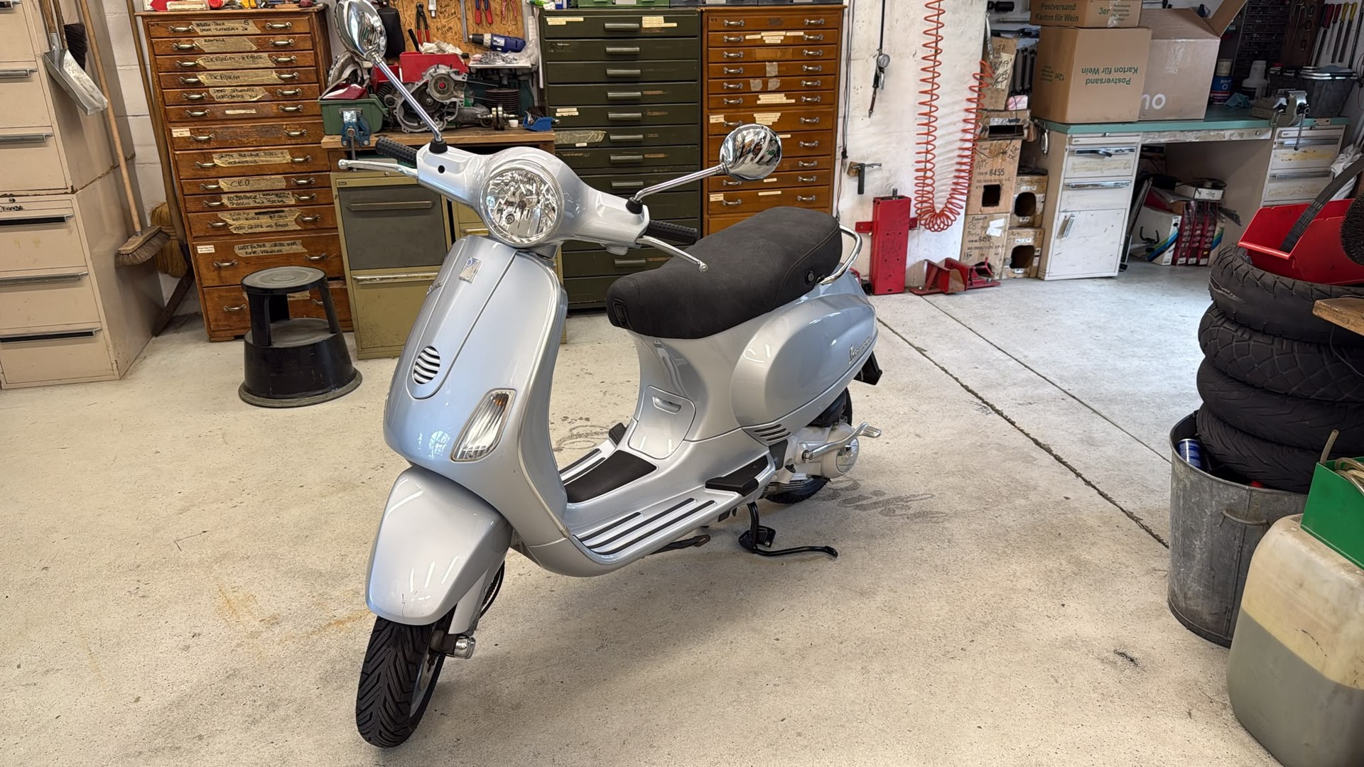 PIAGGIO Vespa 125 LX4-image-0