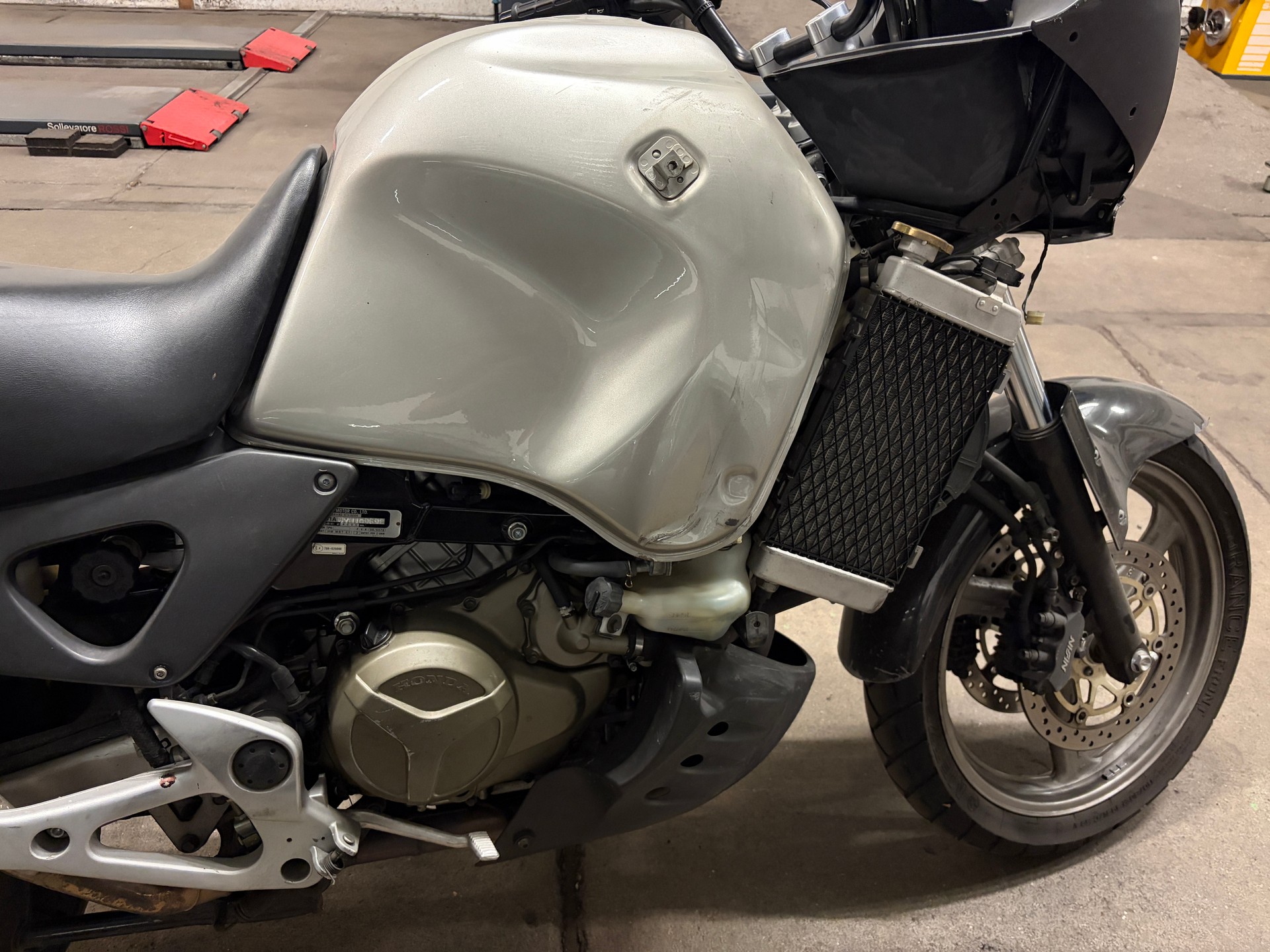 HONDA XL 1000 V Varadero-image-3