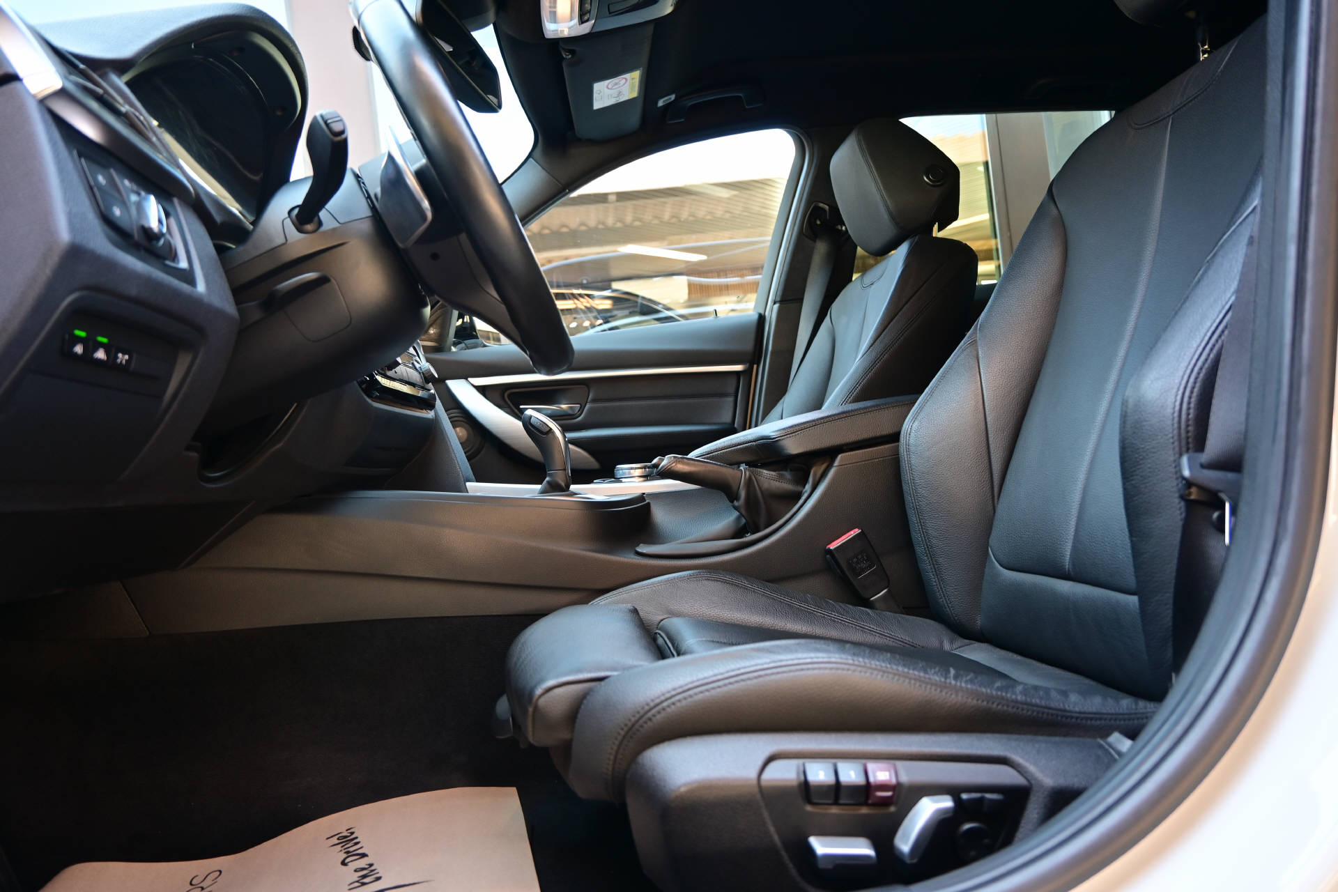 BMW 340i xDrive Touring **Power&Sound**M-Performance 260PS**-image-11