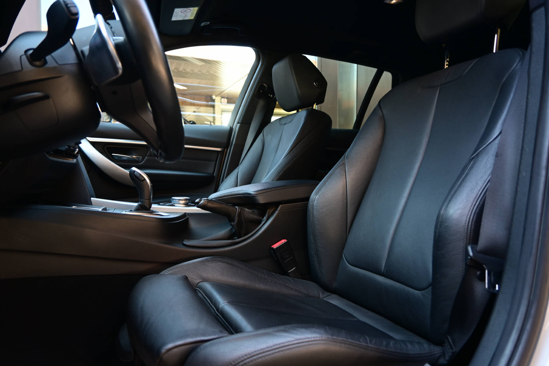 BMW 340i xDrive Touring **Power&Sound**M-Performance 260PS**-image-10