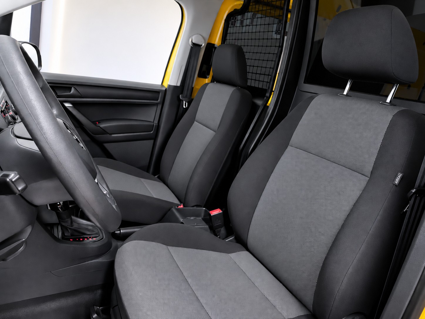 VW Caddy 2.0 TDI Trendline 4Motion (122PS)-image-13