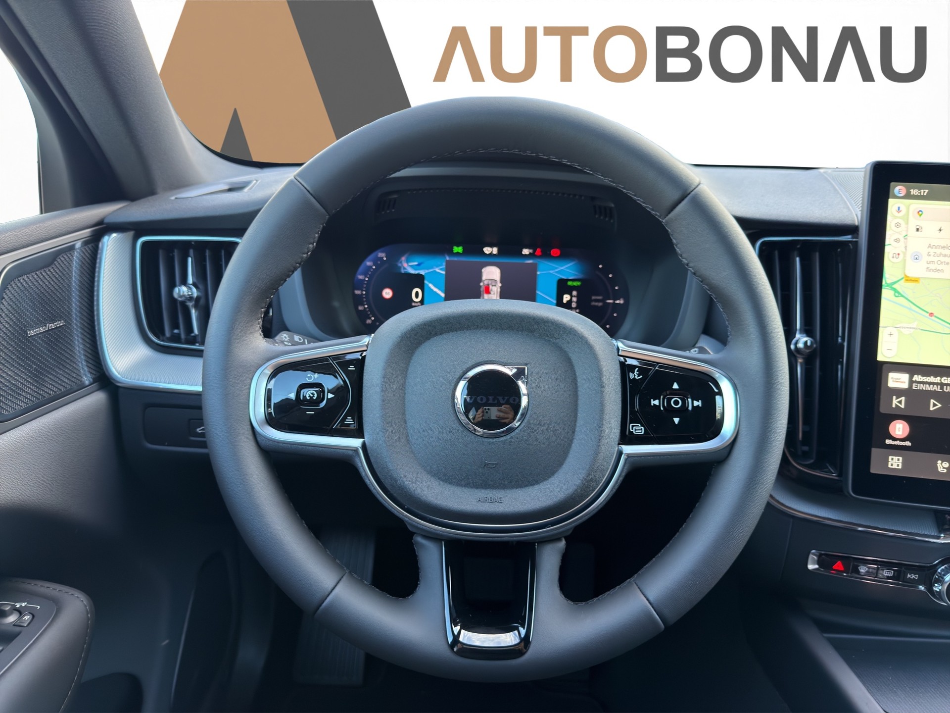 VOLVO XC60 2.0 T8 TE Black Edition eAWD-image-17