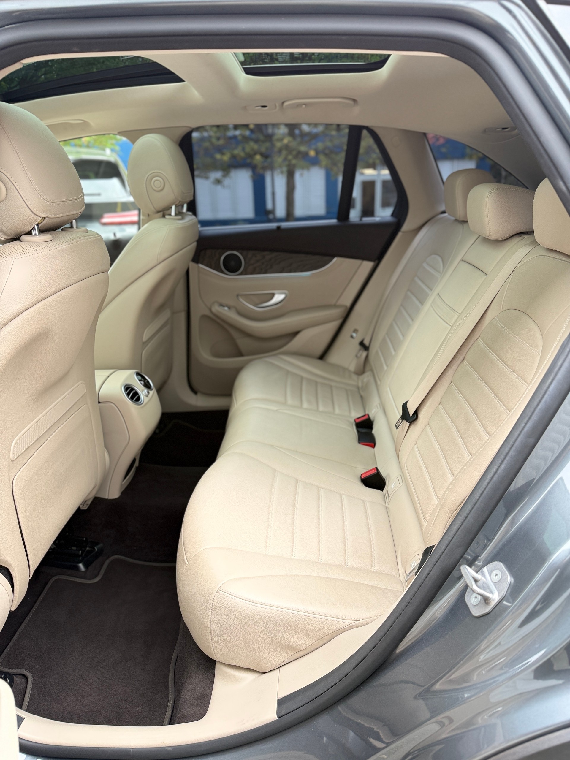 MERCEDES-BENZ GLC 250 4Matic 9G-Tronic-image-8