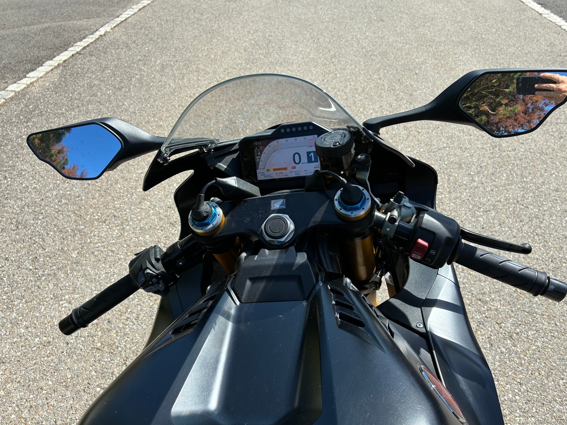 HONDA CBR 1000 RR-R SP-image-4