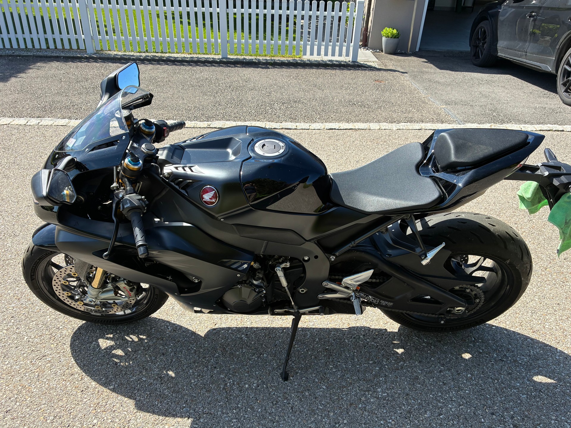 HONDA CBR 1000 RR-R SP-image-1