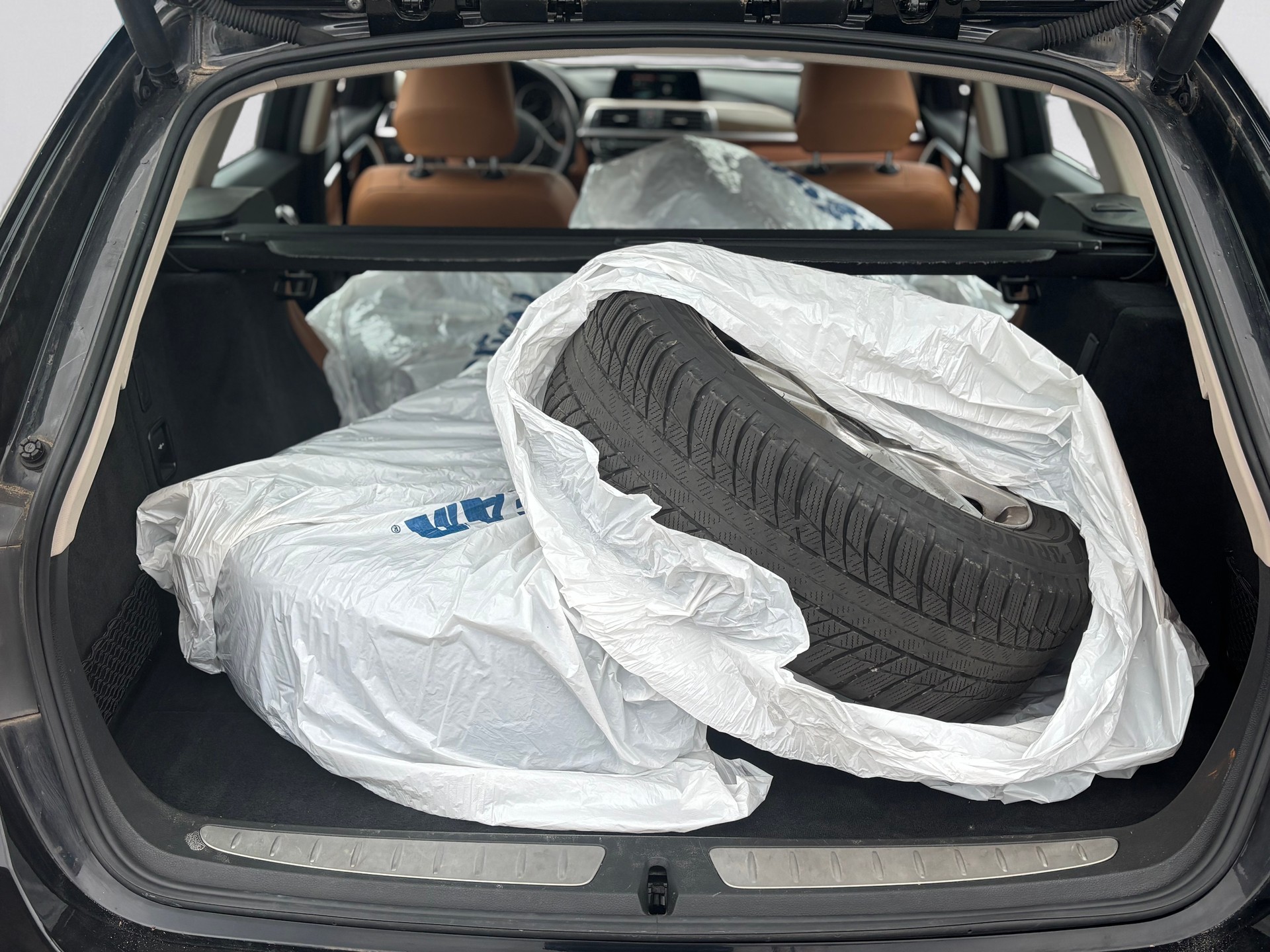 BMW 320d Efficient DynamicsEd.Touring Ed.Luxury Steptronic-image-6