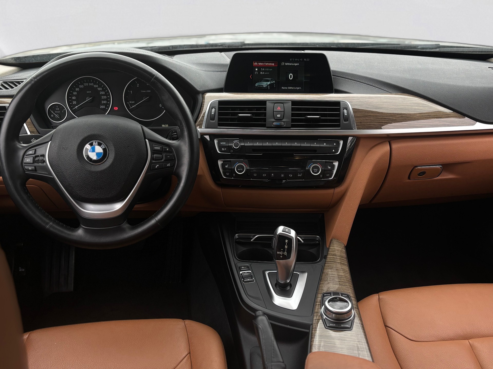 BMW 320d Efficient DynamicsEd.Touring Ed.Luxury Steptronic-image-8