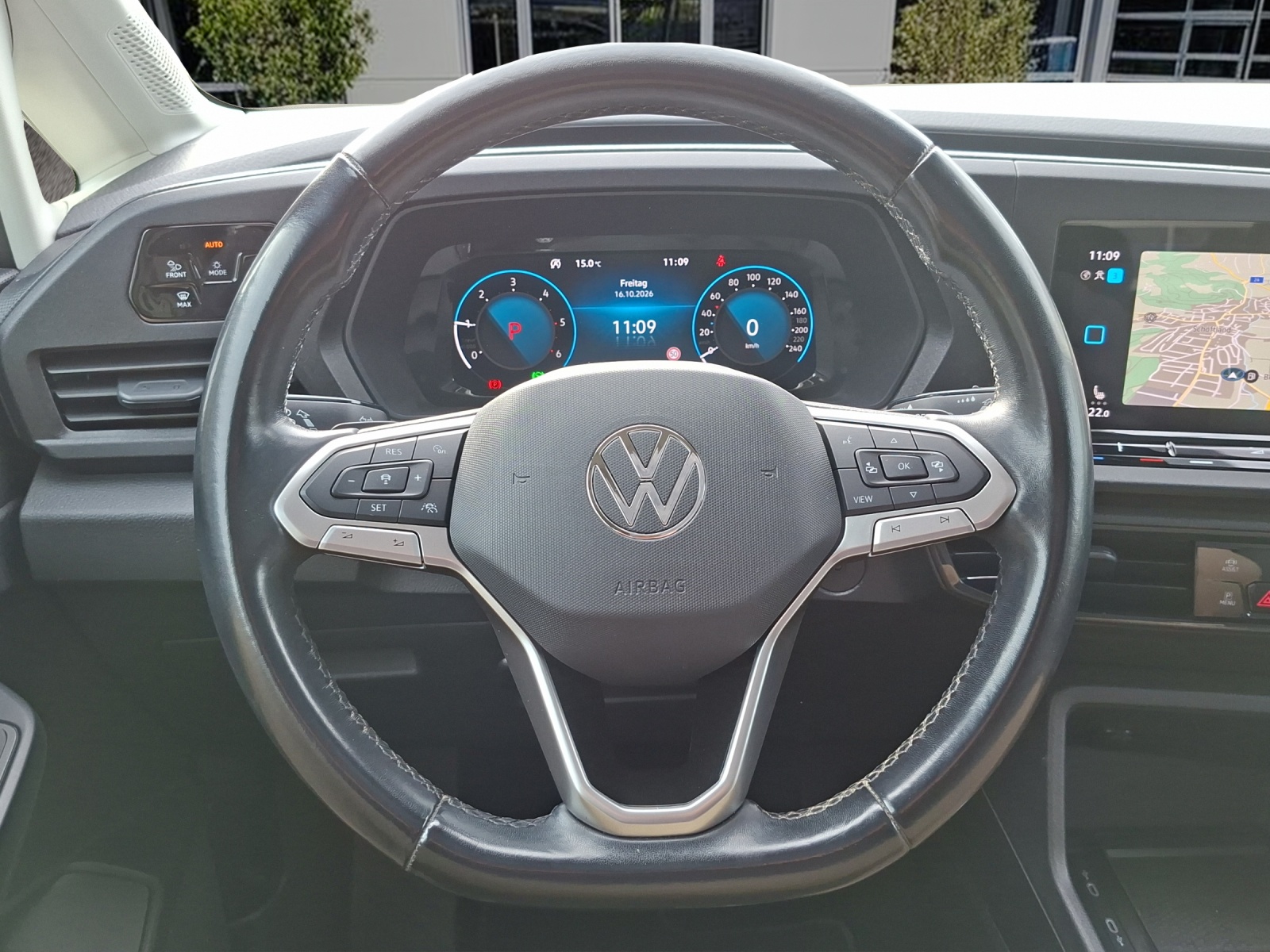 VW Caddy 2.0 TDI Liberty DSG-image-12