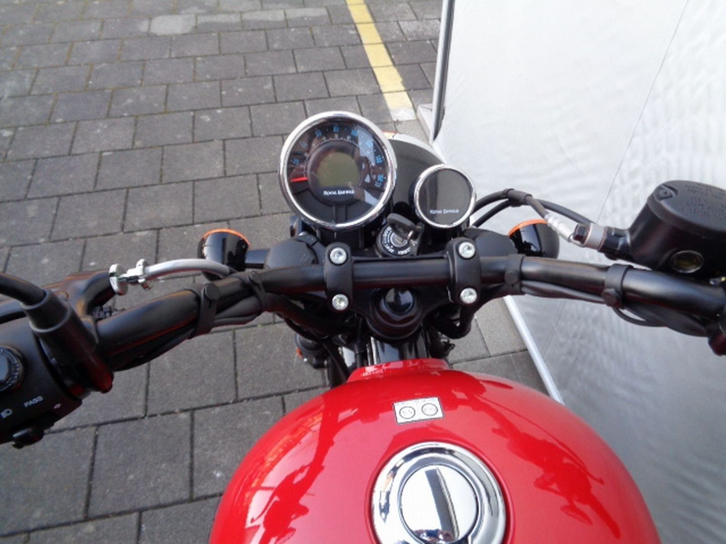 ROYAL ENFIELD METEOR FIREBALL 350 E5-image-7