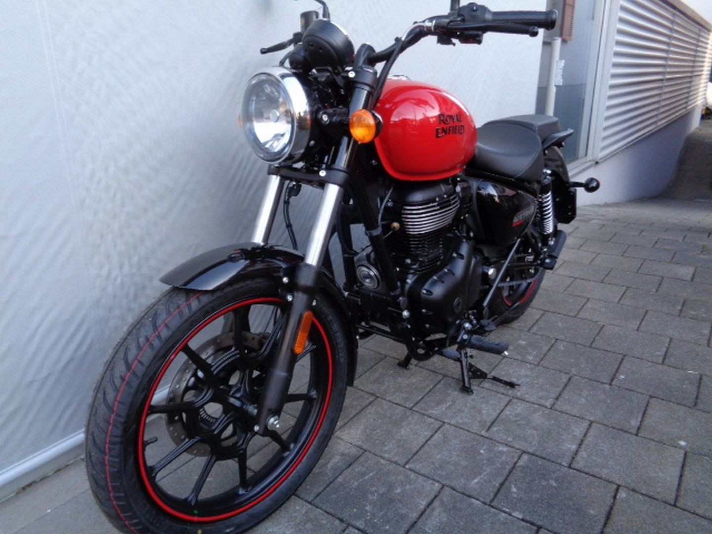 ROYAL ENFIELD METEOR FIREBALL 350 E5-image-3