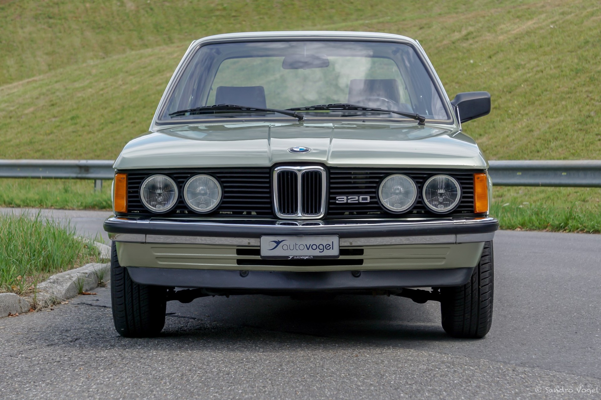 BMW 320 /6-image-2