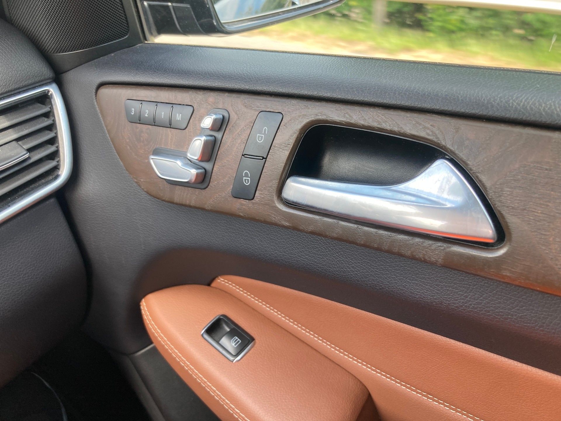 MERCEDES-BENZ GLE 350 d 4Matic 9G-Tronic-image-13