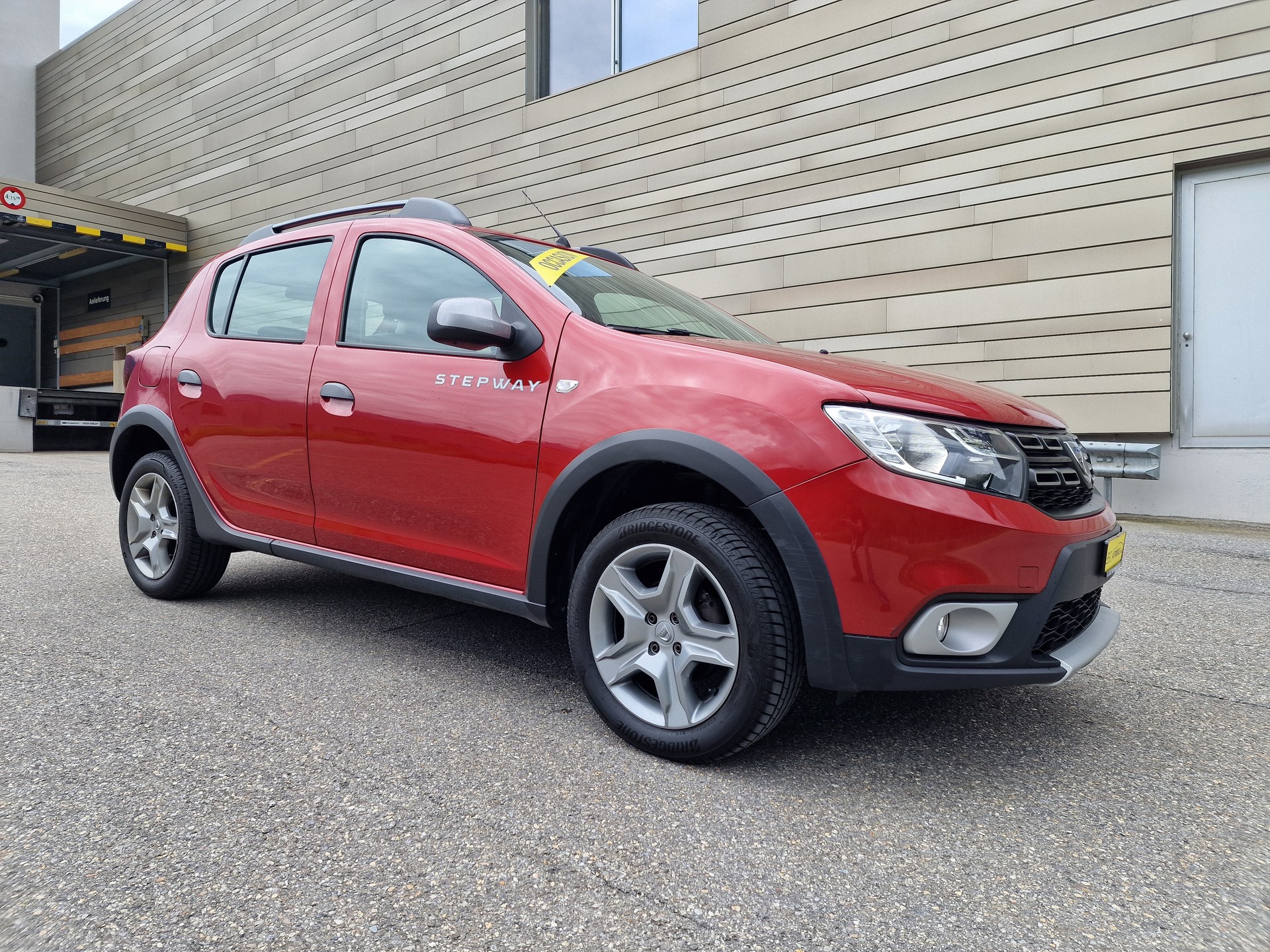 DACIA Sandero TURBO 90 Stepway Unlimited 2-showroom-element-1