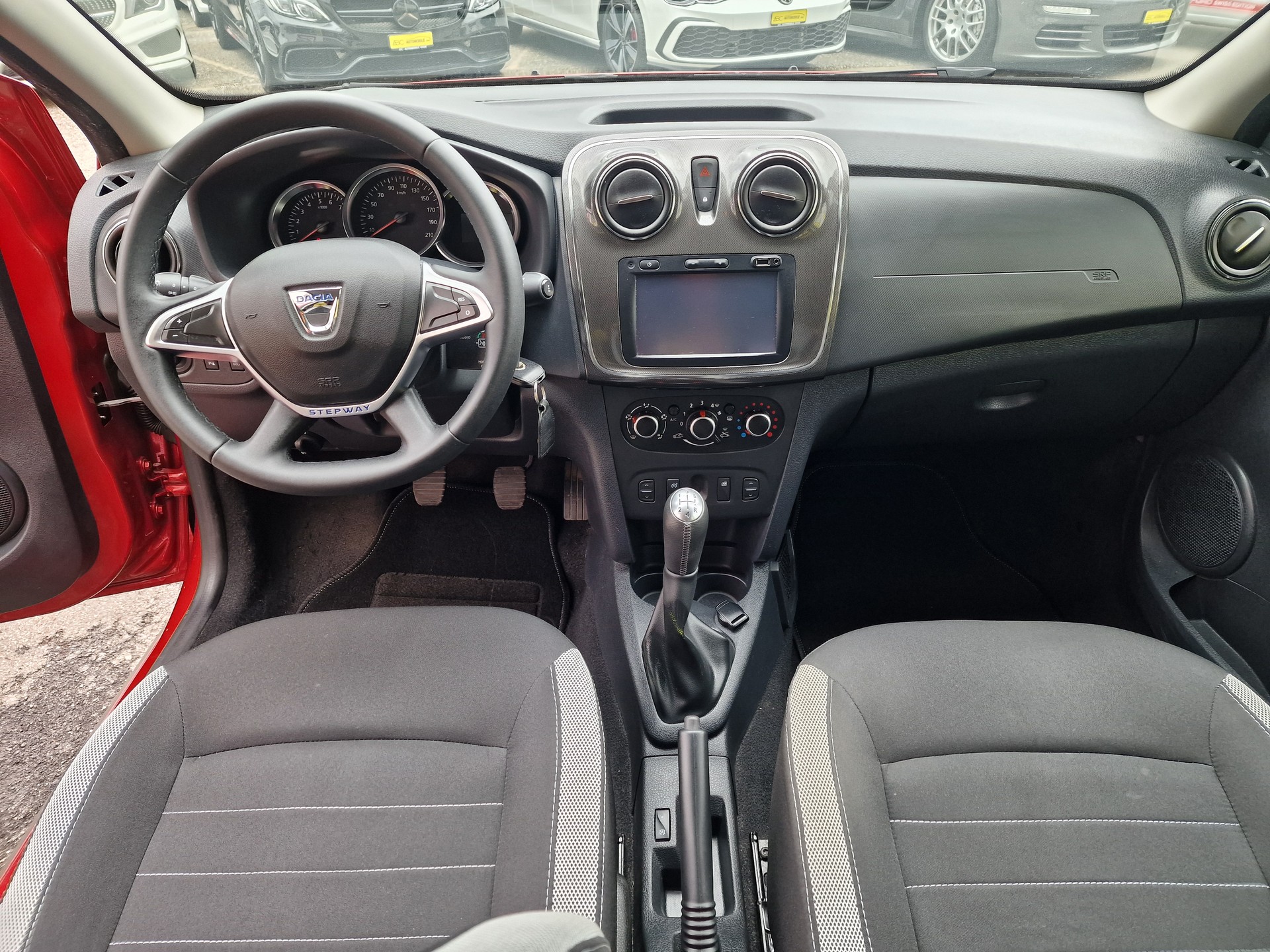 DACIA Sandero TURBO 90 Stepway Unlimited 2-image-18