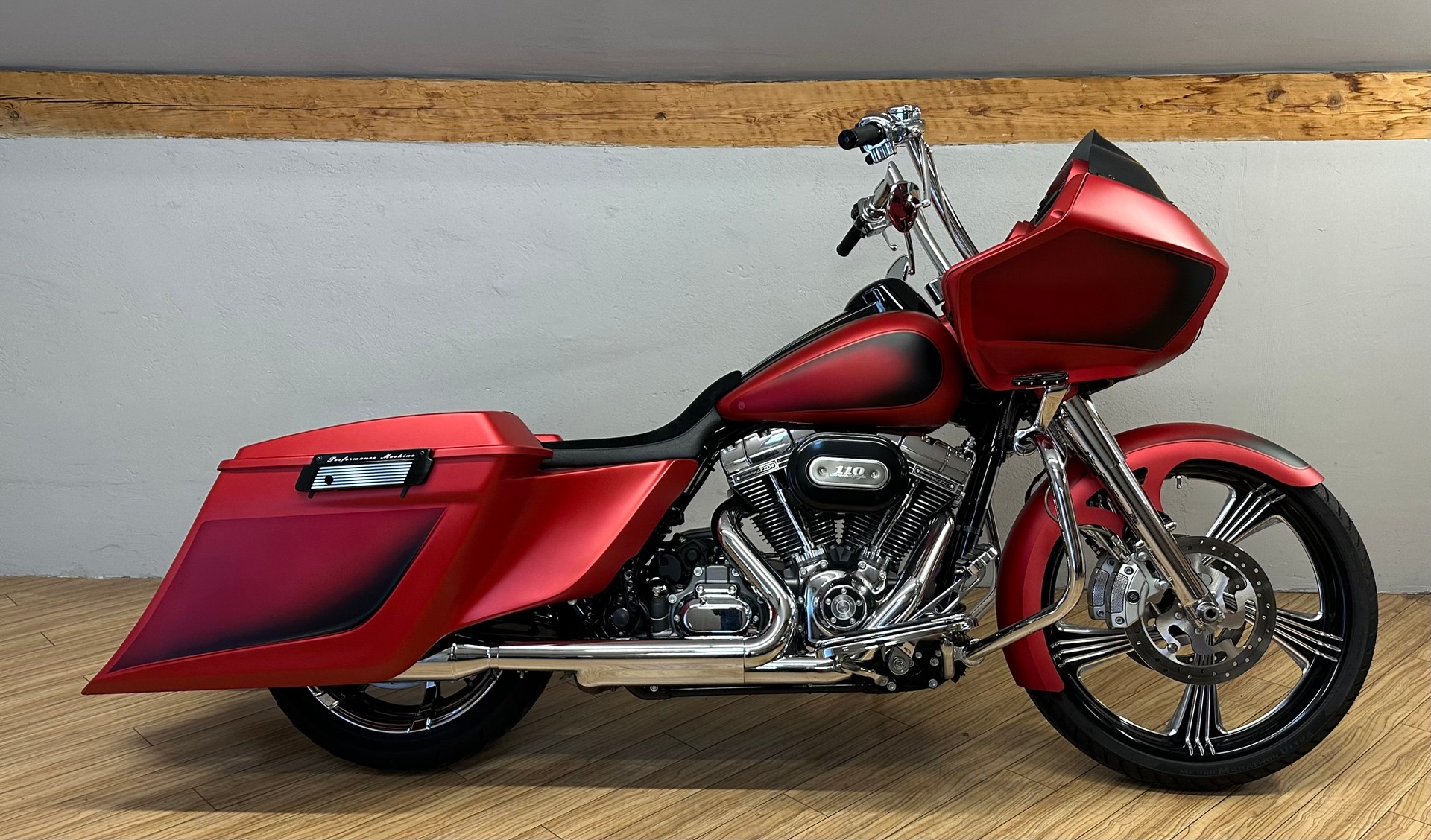HARLEY-DAVIDSON FLTRUSE Road Glide Ultra ABS CVO-image-1