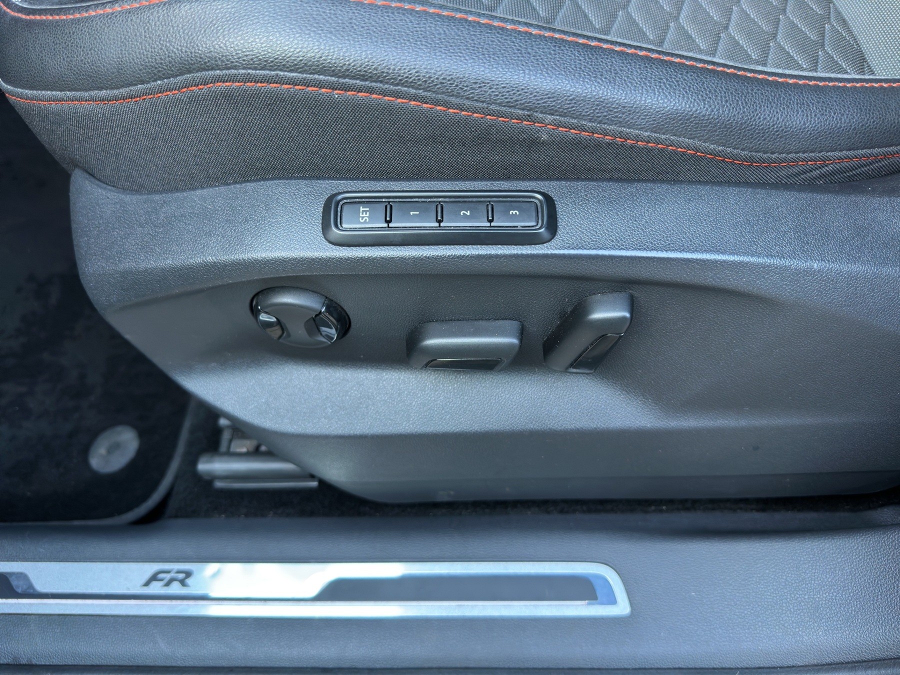 SEAT Tarraco 2.0TSI 4Drive Hola FR DSG-image-21