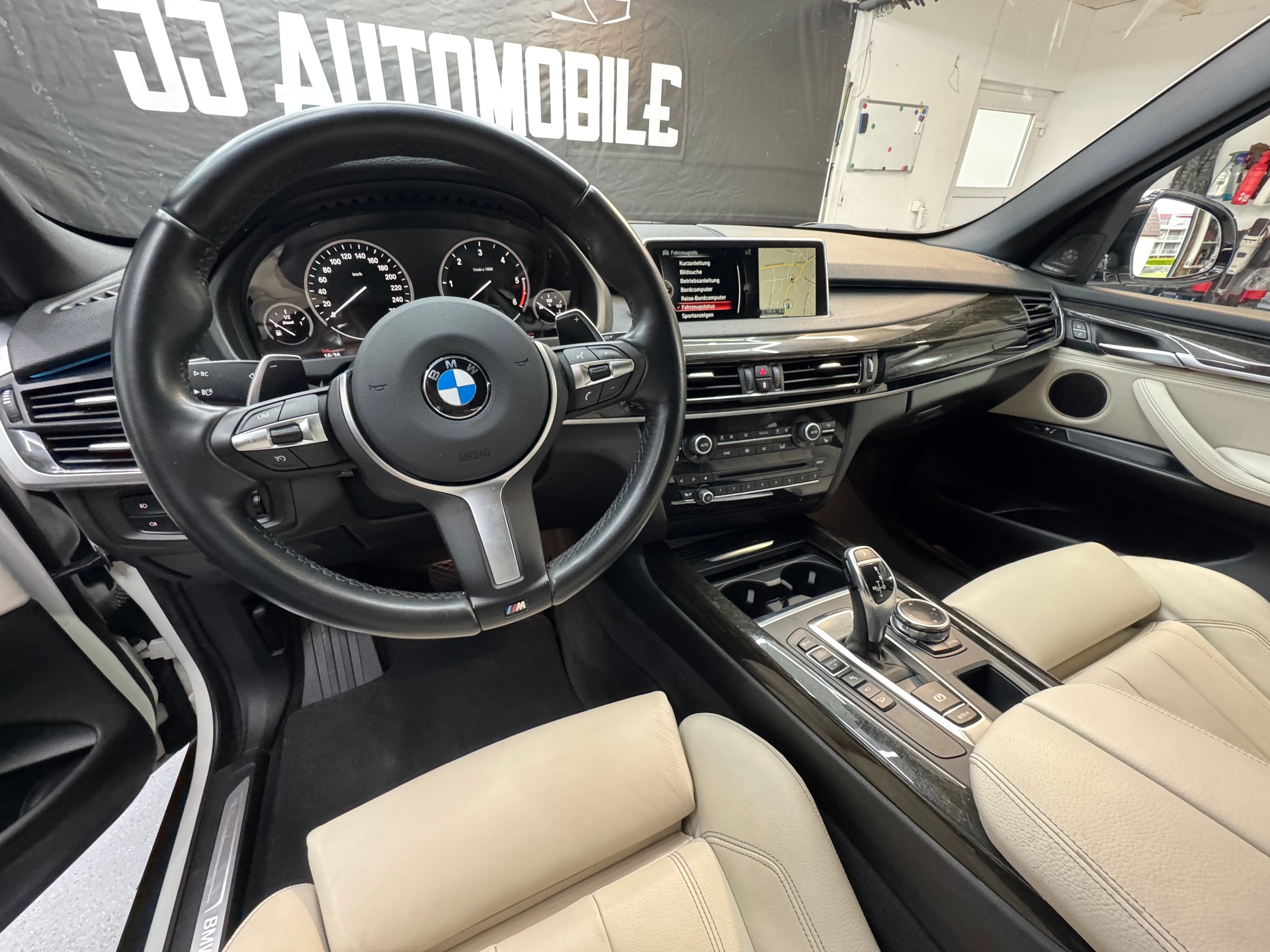 BMW X5 xDrive 30d Steptronic-image-8