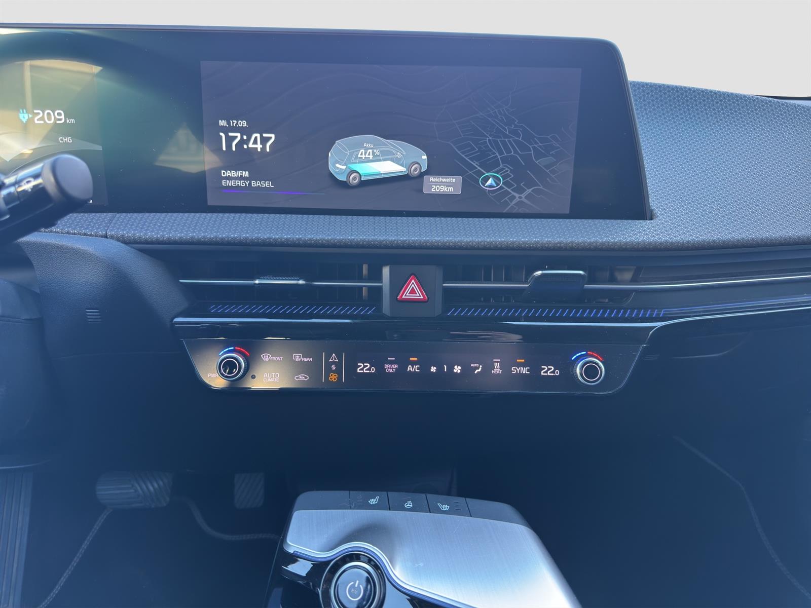 KIA EV6 77 kWh 4x4-image-12