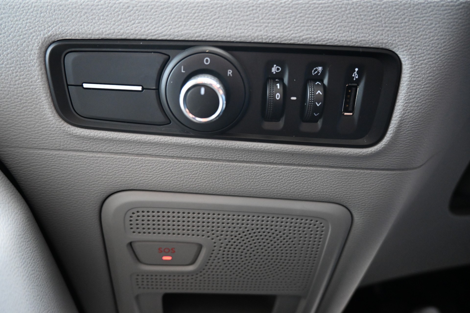 MAXUS Deliver 9 2.0D L3H2 RWD Base-image-13