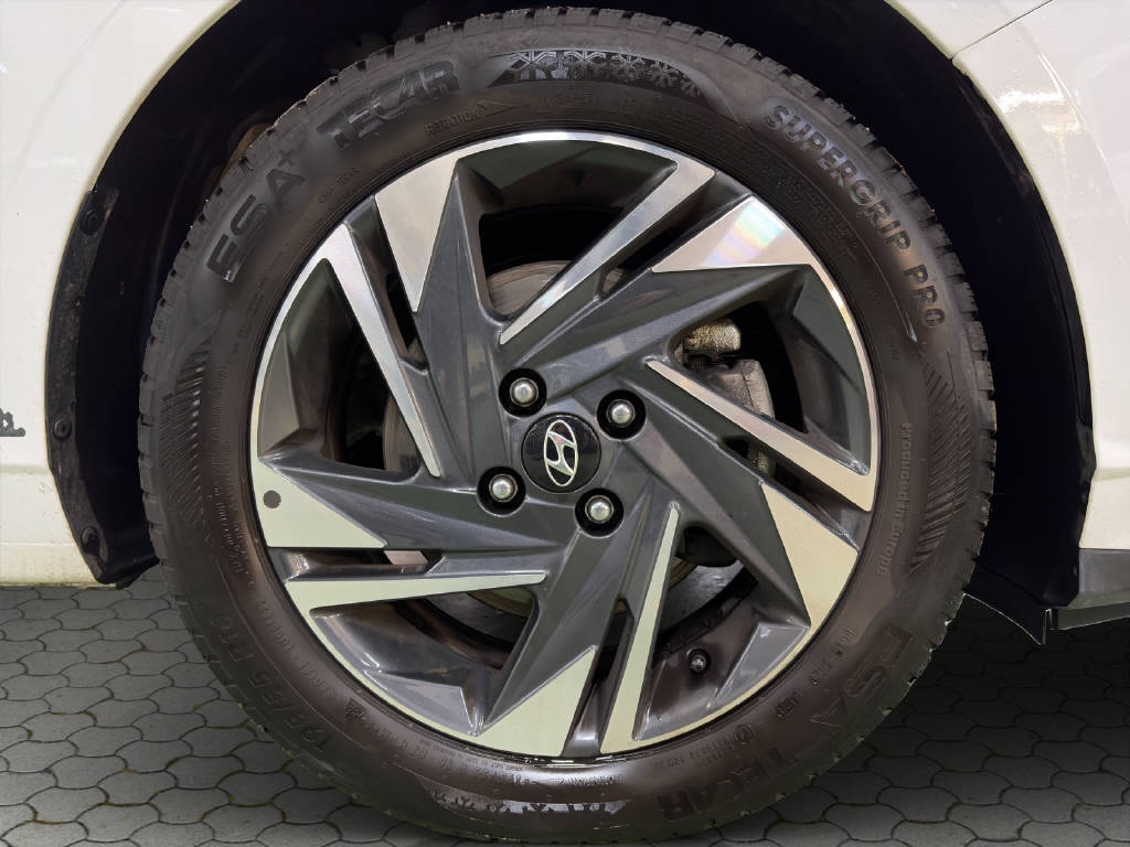 HYUNDAI i20 1.0 T-GDi Amplia-image-13