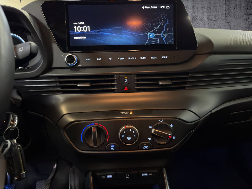 HYUNDAI i20 1.0 T-GDi Amplia-image-7