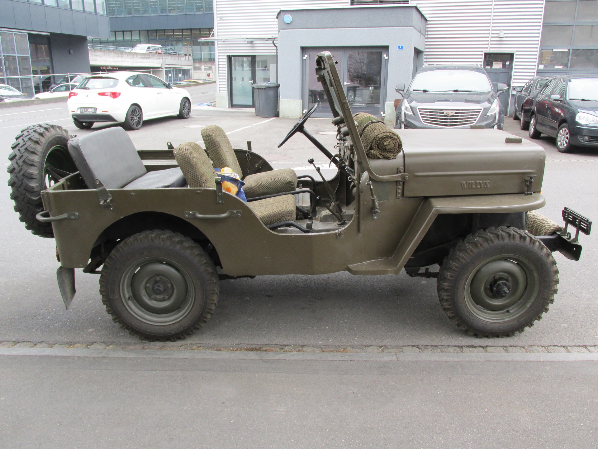 WILLYS CJ 3B CH Armee Universal Jeep-image-6