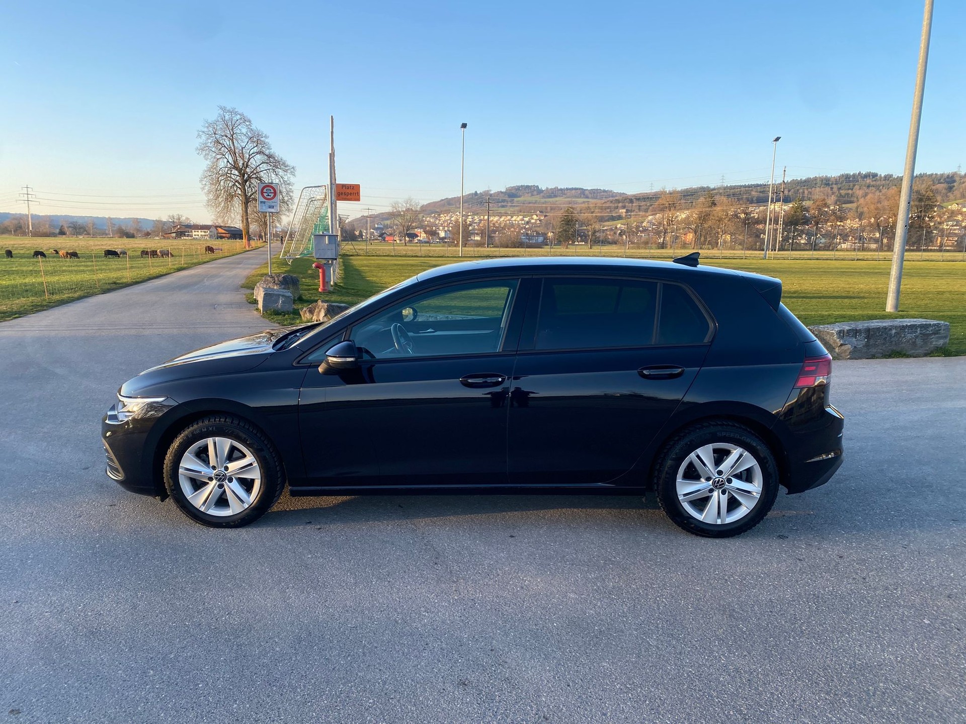 VW Golf 1.0 eTSI mHEV ACTLife DSG-image-1