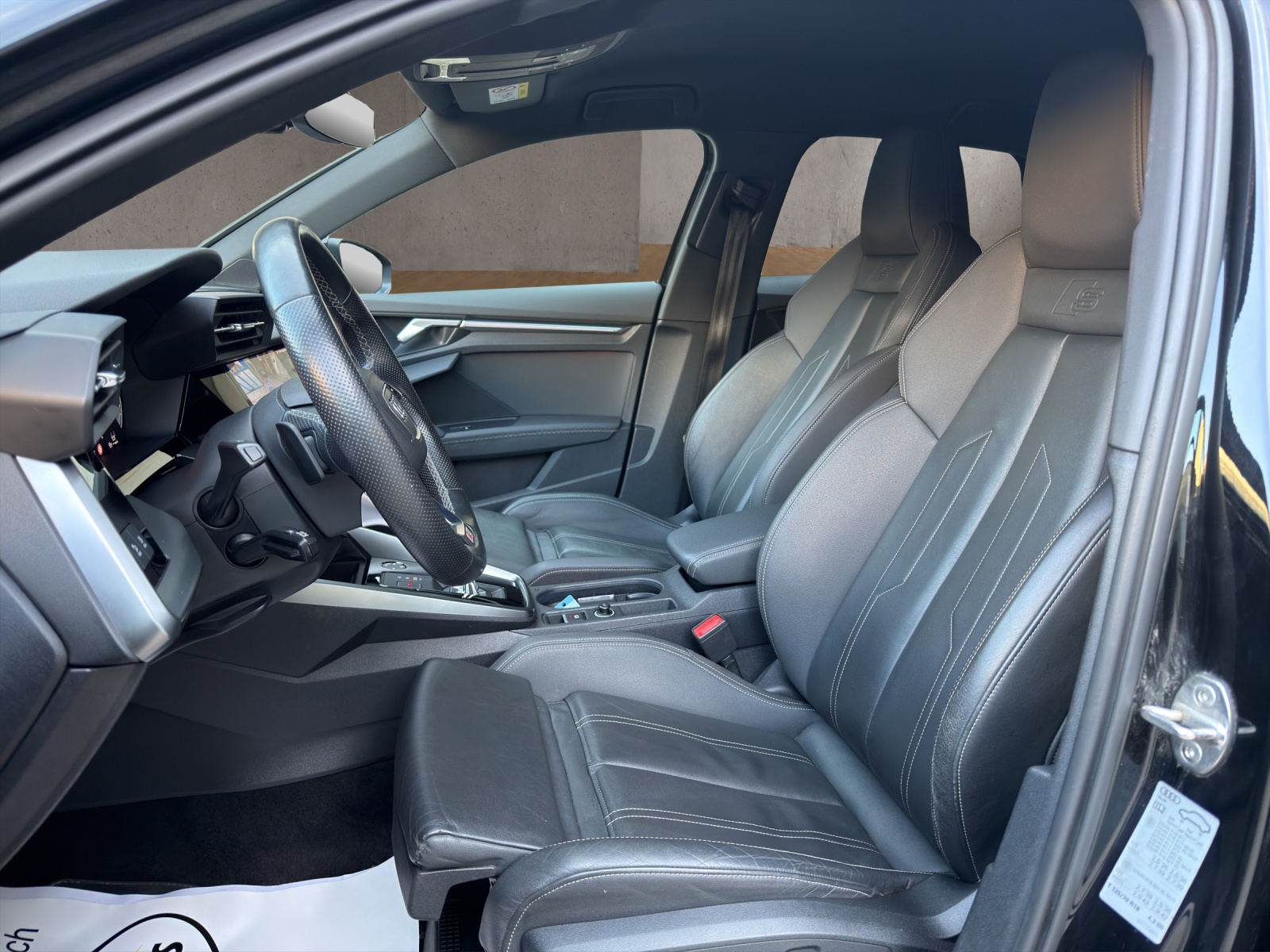 AUDI A3 Sportback 35 TFSI S line S-tronic-image-5
