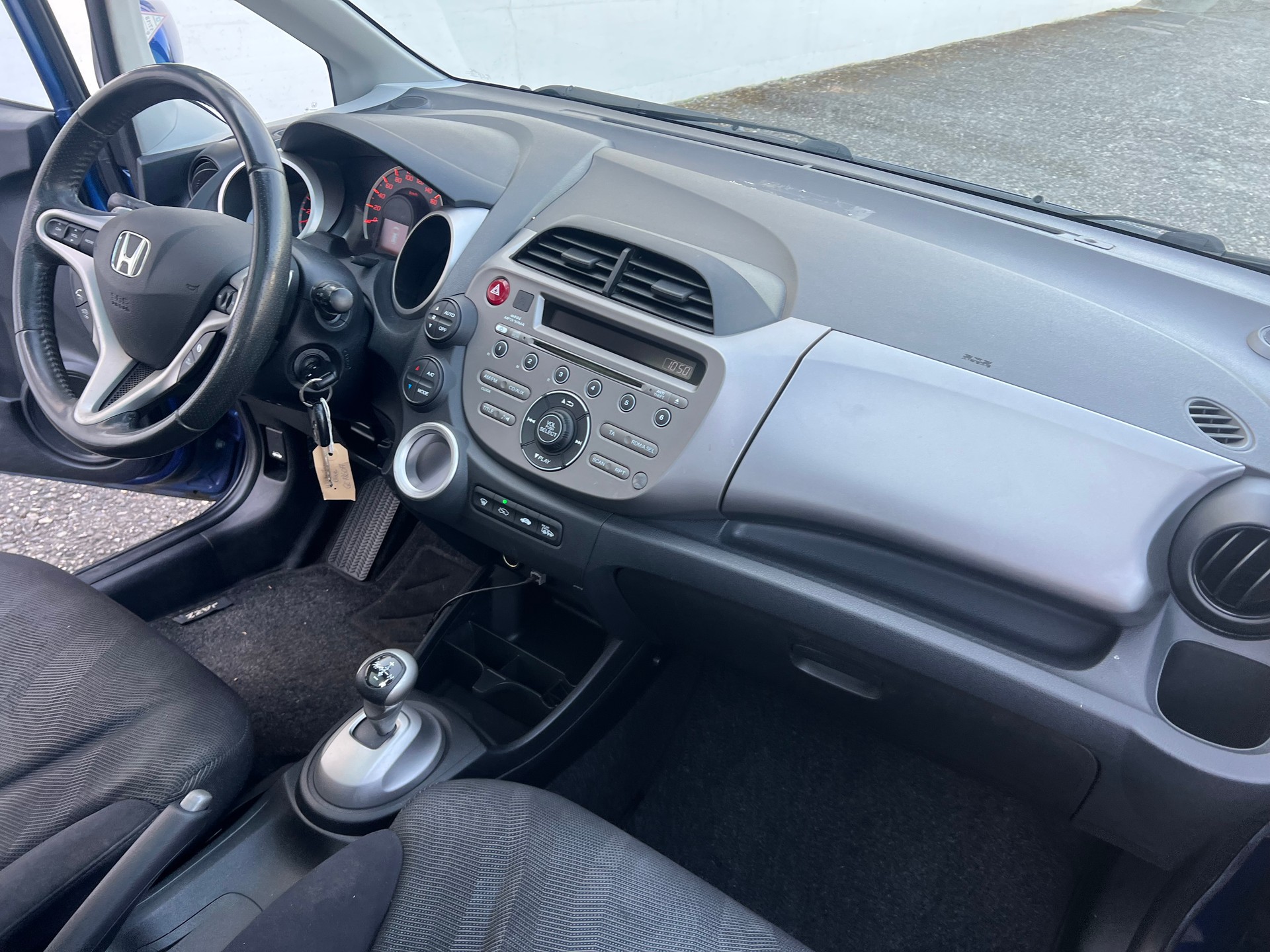 HONDA Jazz 1.4i Exclusive i-Shift-image-11