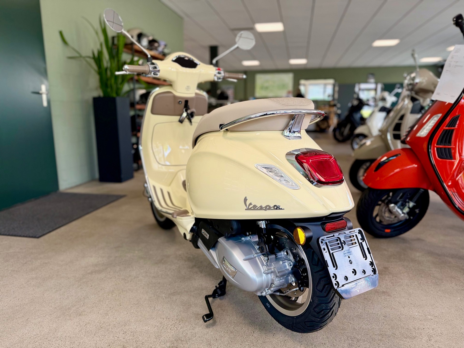 PIAGGIO Vespa 125 Primavera Sport Euro 5+-image-3