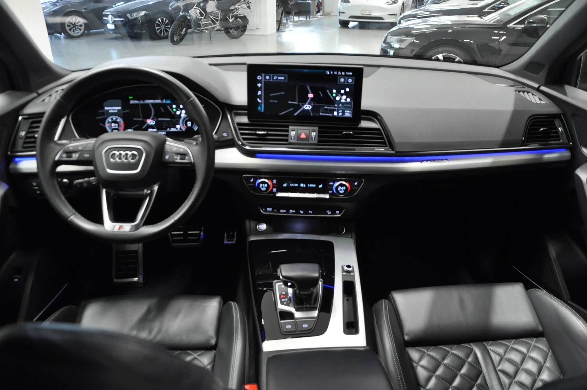 AUDI Q5 Sportback 40 TDI S-Line Blackedition quattro S-tronic-image-15