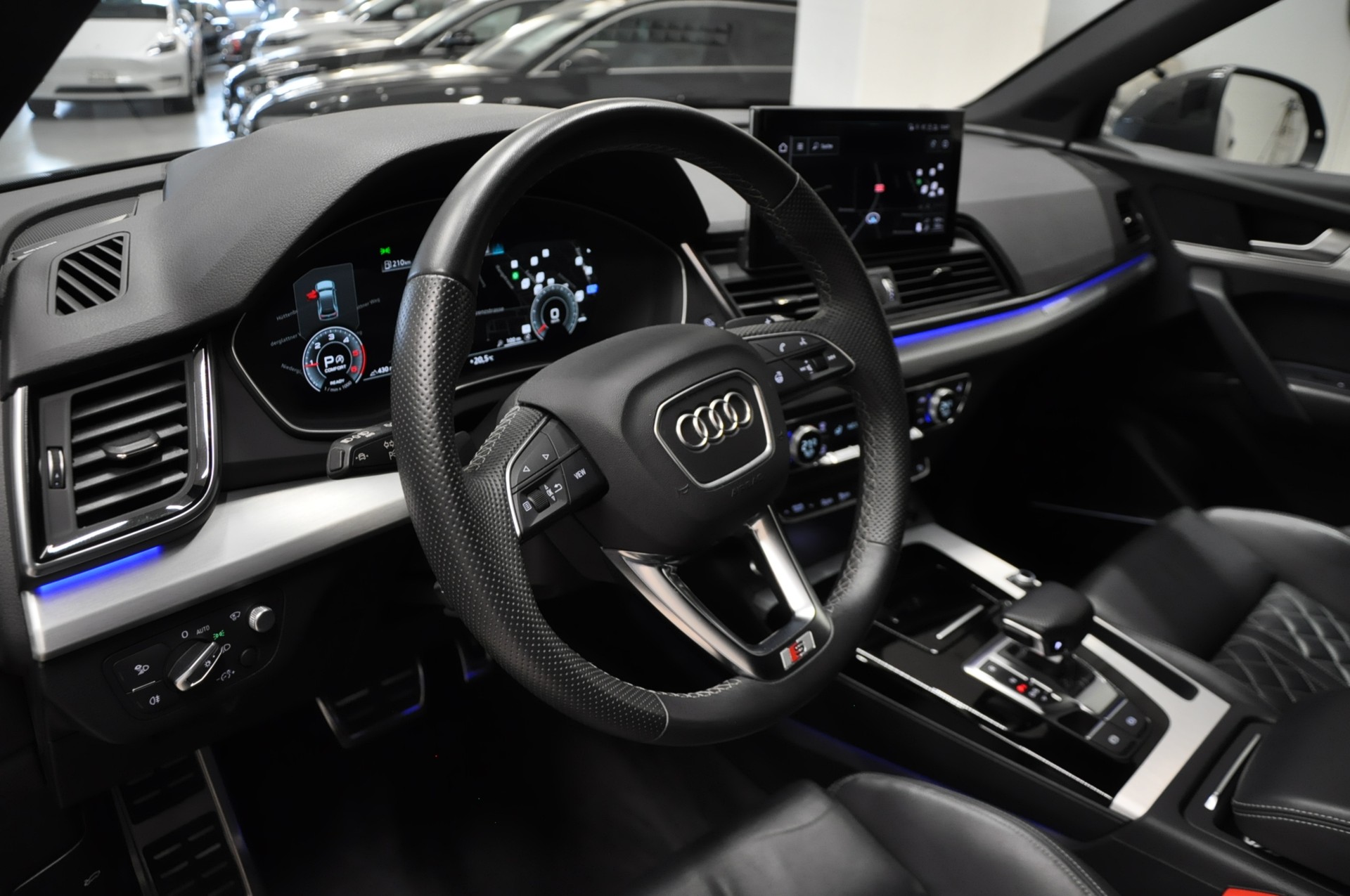 AUDI Q5 Sportback 40 TDI S-Line Blackedition quattro S-tronic-image-10