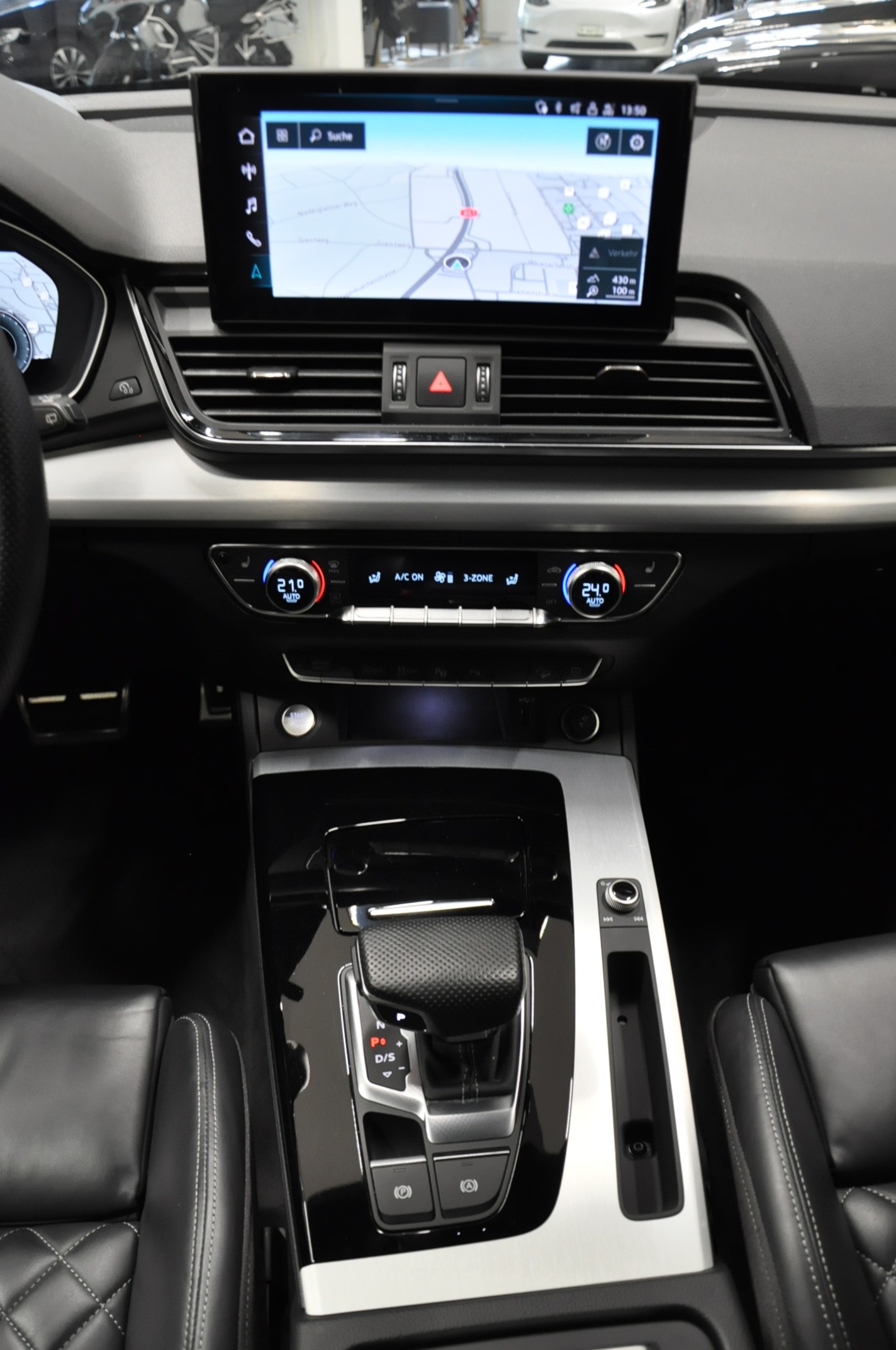 AUDI Q5 Sportback 40 TDI S-Line Blackedition quattro S-tronic-image-17