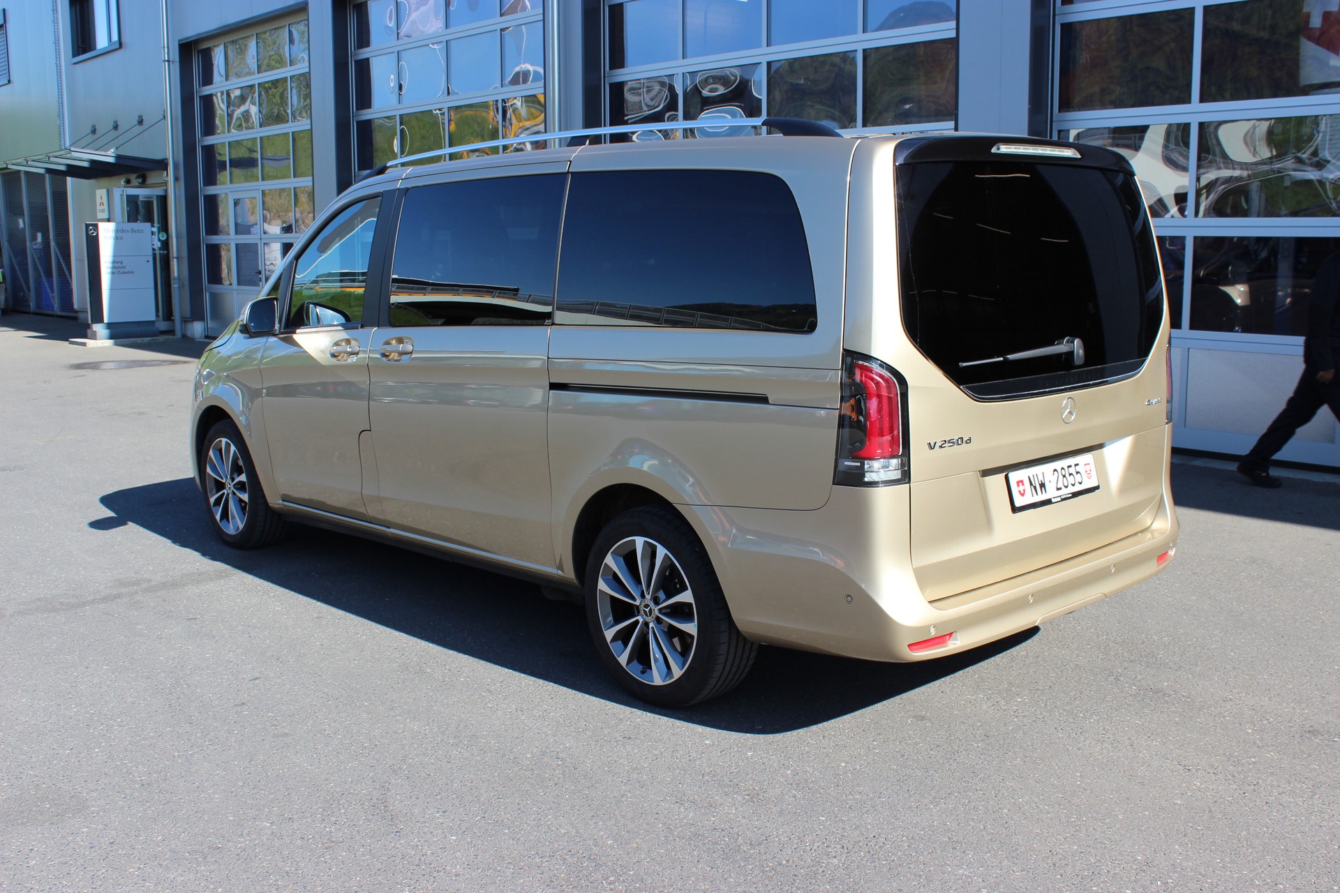 MERCEDES-BENZ V 250 d lang Style 9G-Tronic-image-3