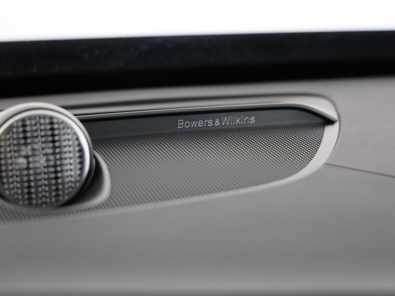 VOLVO XC90 2.0 B5 MH Black Edition AWD-image-22