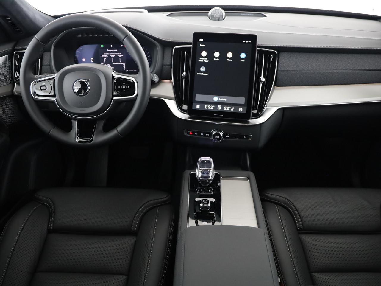 VOLVO XC90 2.0 B5 MH Black Edition AWD-image-18